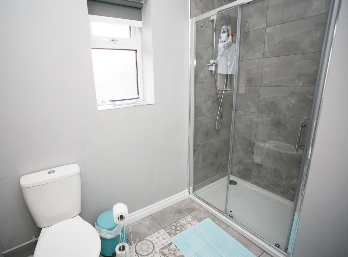 Apt3, No 2 Antrim Gardens, Portrush With Seaview Esterno foto